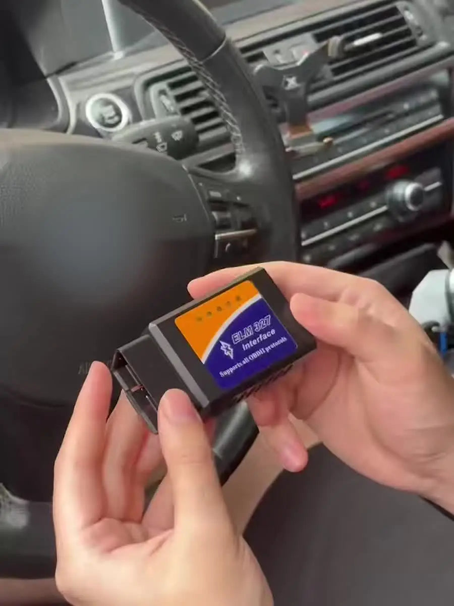 Escáner OBD2 Portátil para Diagnóstico de Vehículos